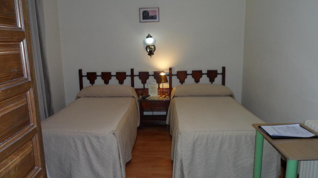 Hostal Coruna Astorga Δωμάτιο φωτογραφία