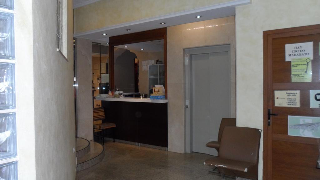 Hostal Coruna Astorga Εξωτερικό φωτογραφία
