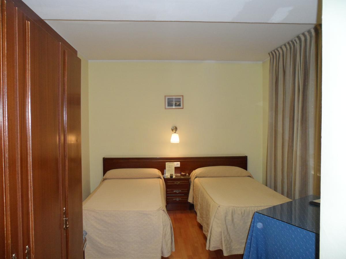 Hostal Coruna Astorga Εξωτερικό φωτογραφία
